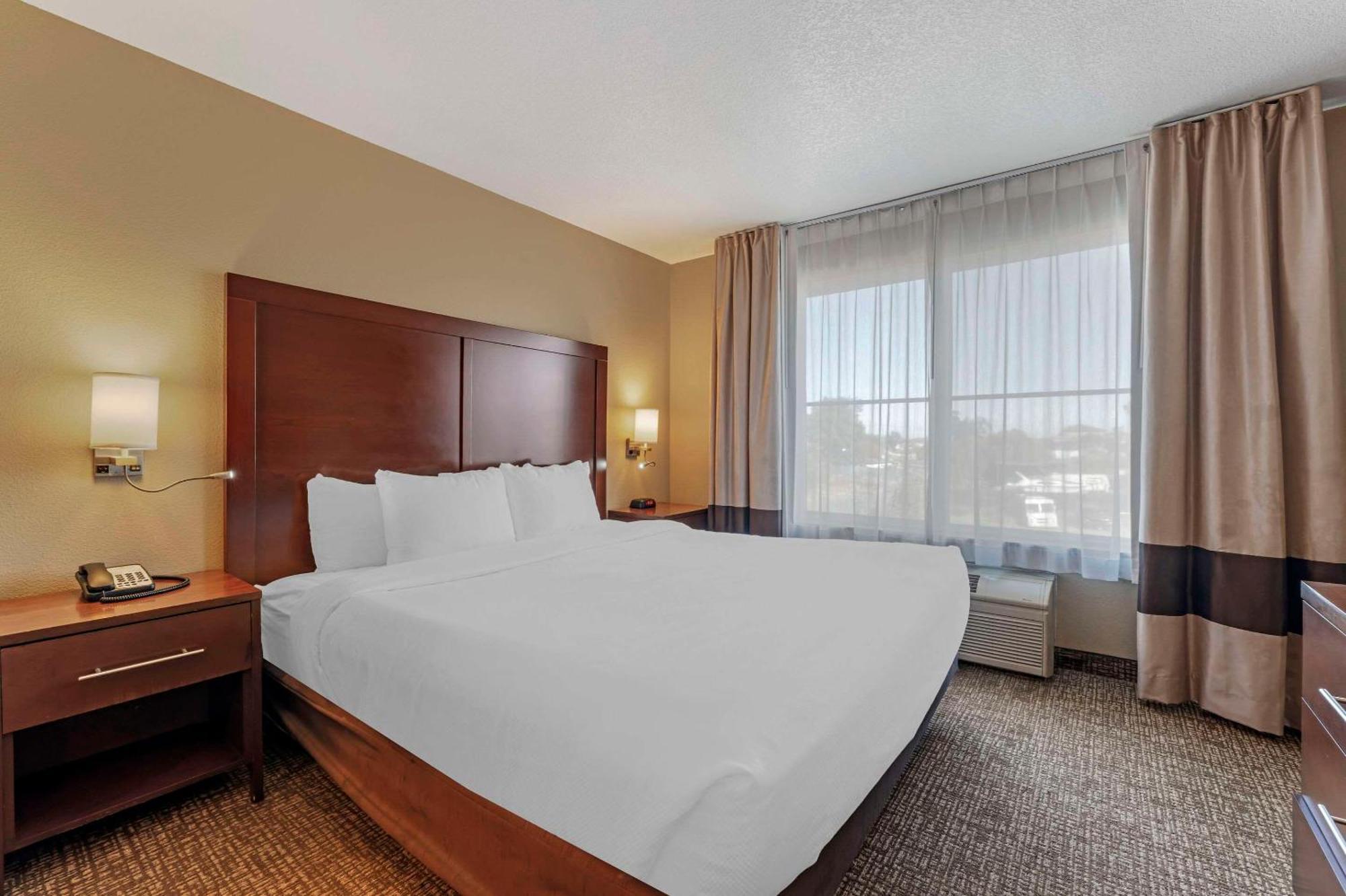 Comfort Inn Lathrop Stockton Airport Kültér fotó