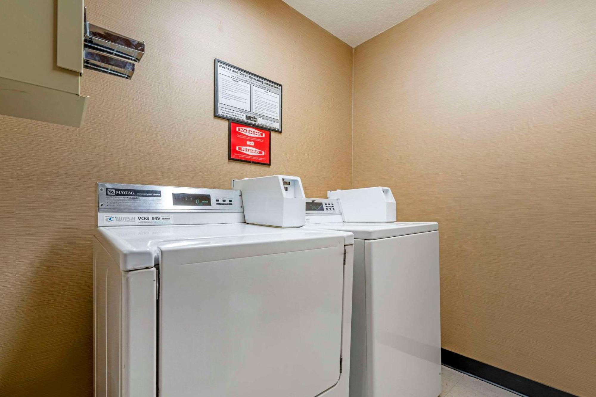 Comfort Inn Lathrop Stockton Airport Kültér fotó