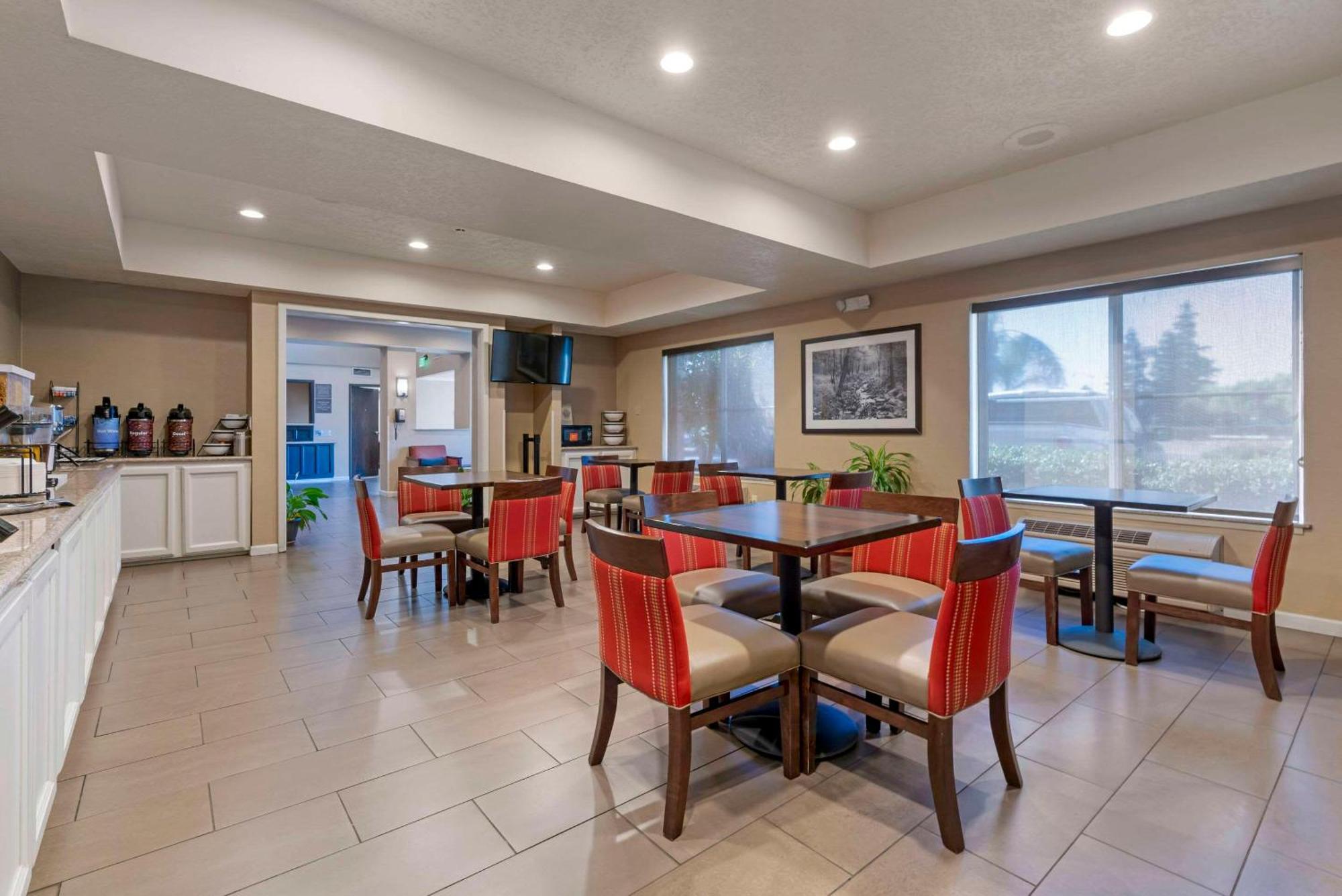 Comfort Inn Lathrop Stockton Airport Kültér fotó