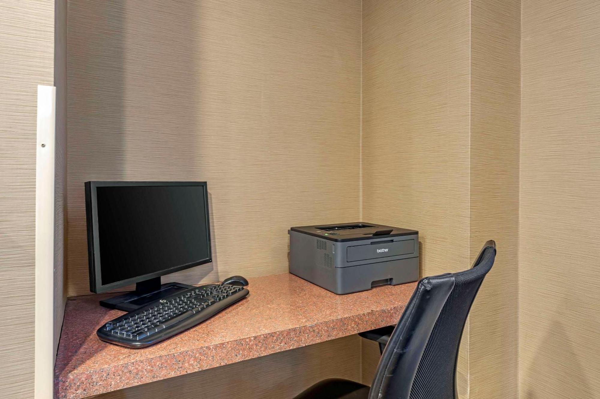 Comfort Inn Lathrop Stockton Airport Kültér fotó